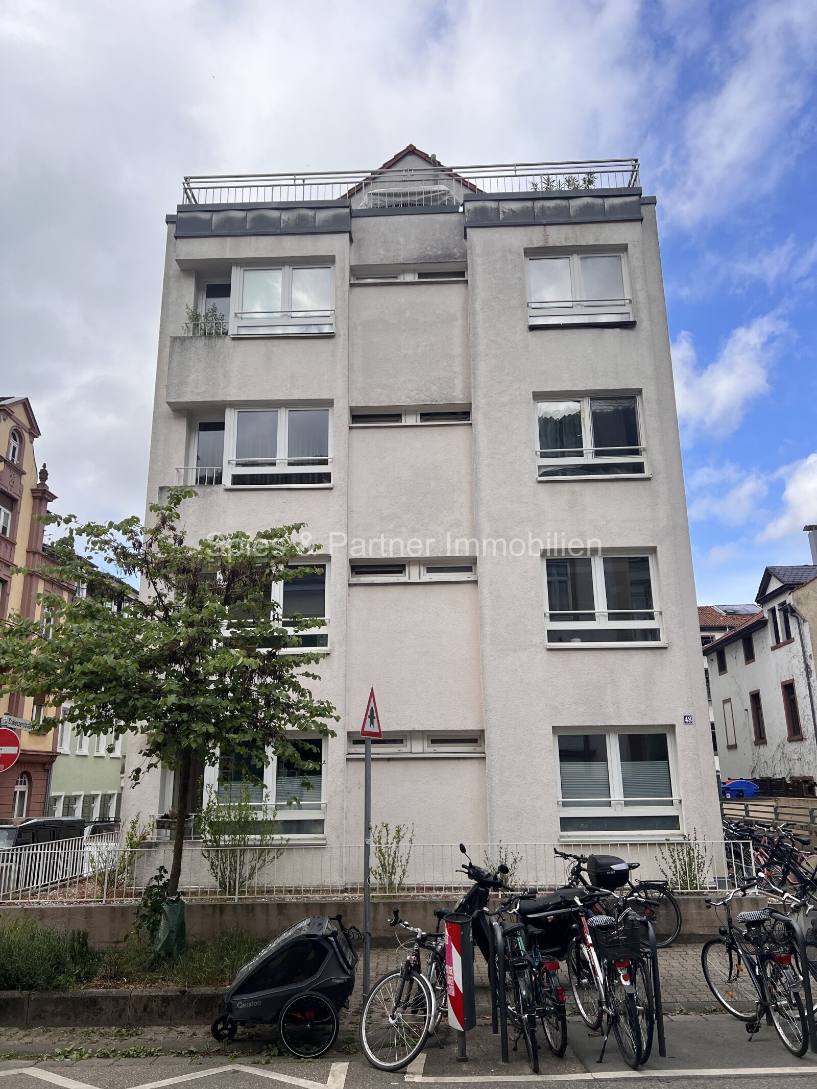 Charmante 1-Zimmer-Wohnung mit Aufzug in begehrter Heidelberger Weststadt Charmante 1-Zimmer-Wohnung mit Aufzug in begehrter Heidelberger Weststadt